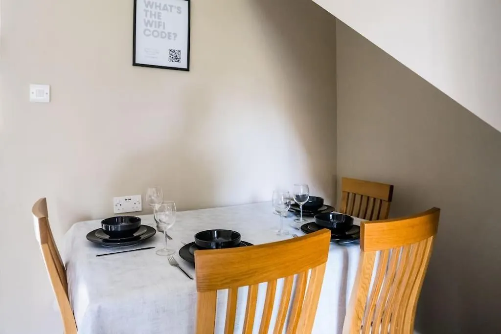 Holiday home Lily'S Central Stay, Parking And Close To Motor Point Arena Nottingham